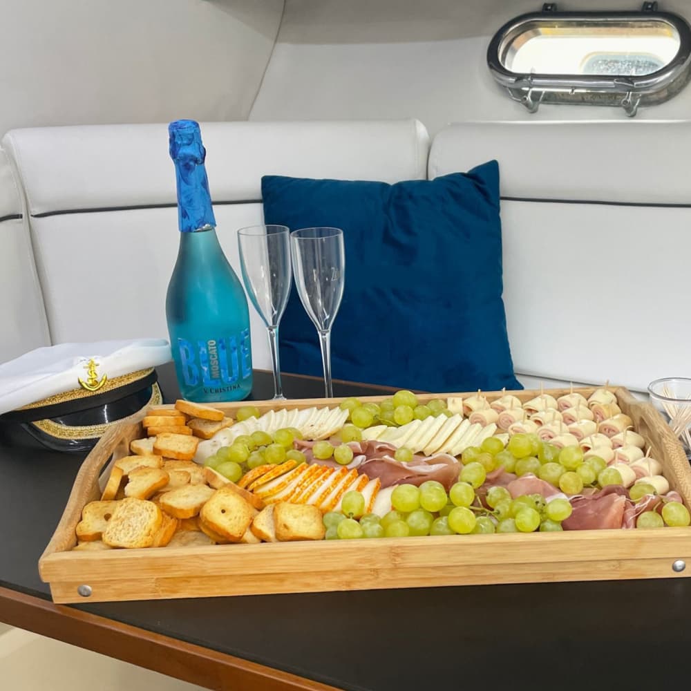 Porto : Croisière privée en yacht avec vin, collations et 6 ponts