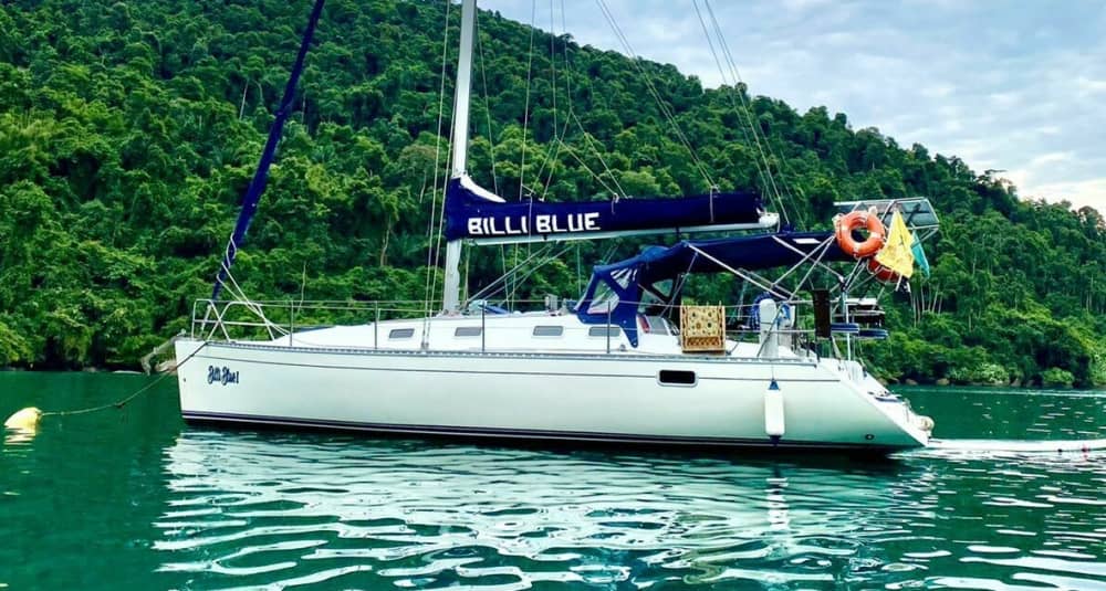 Het beste van Paraty beleef je vanaf het water: een privé-dagtocht op een zeilboot.