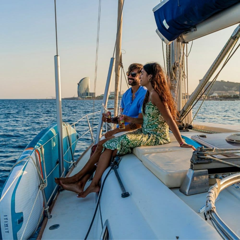 4-Hour Scenic Cruise from Barcelona by Sailboat