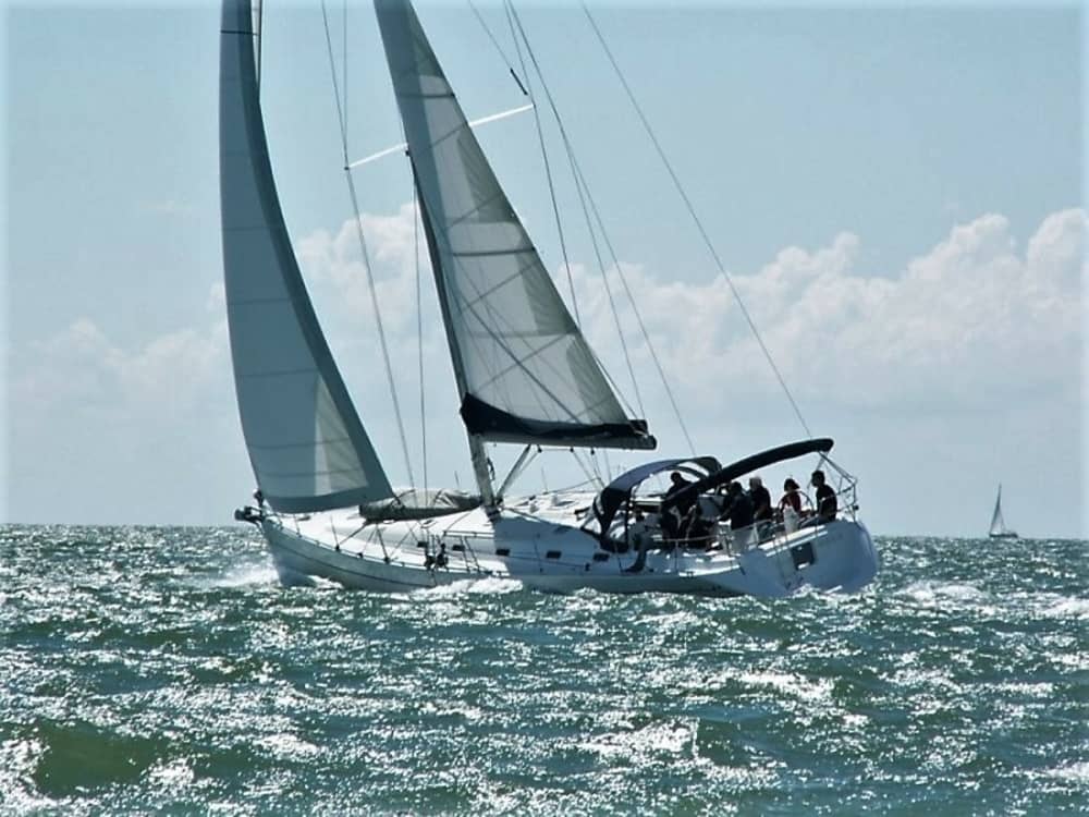 Rytmen i Hamble-le-Rice: Oförglömliga stunder på en segelbåt