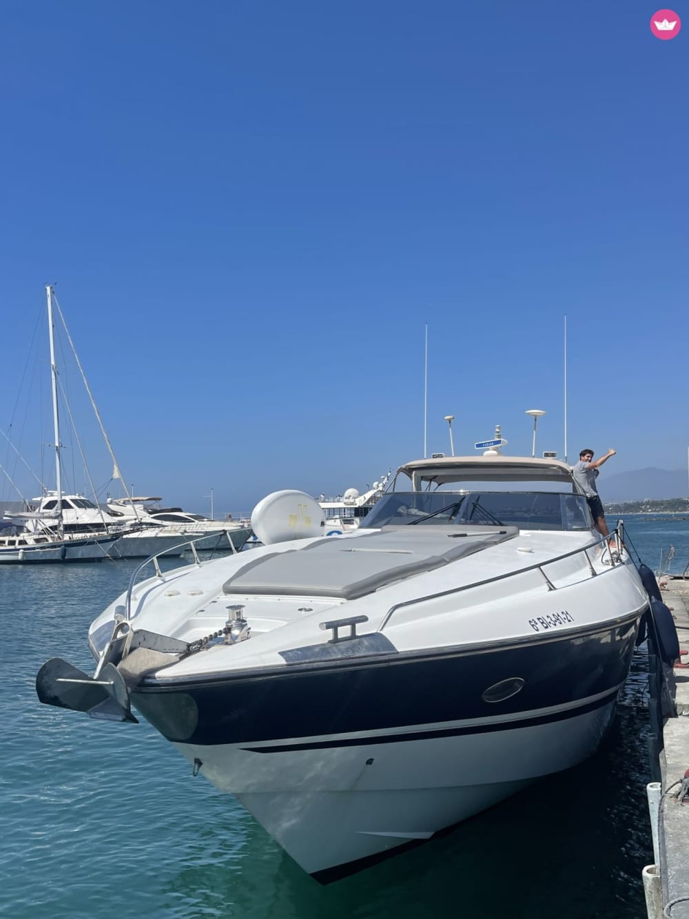 6-hour cruise on a 20-meter yacht