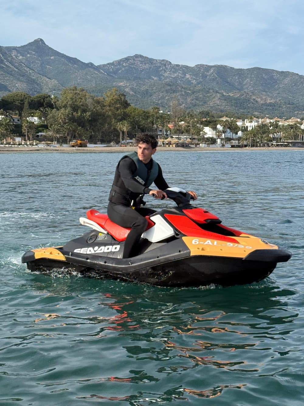 6-hour cruise on a 20-meter yacht