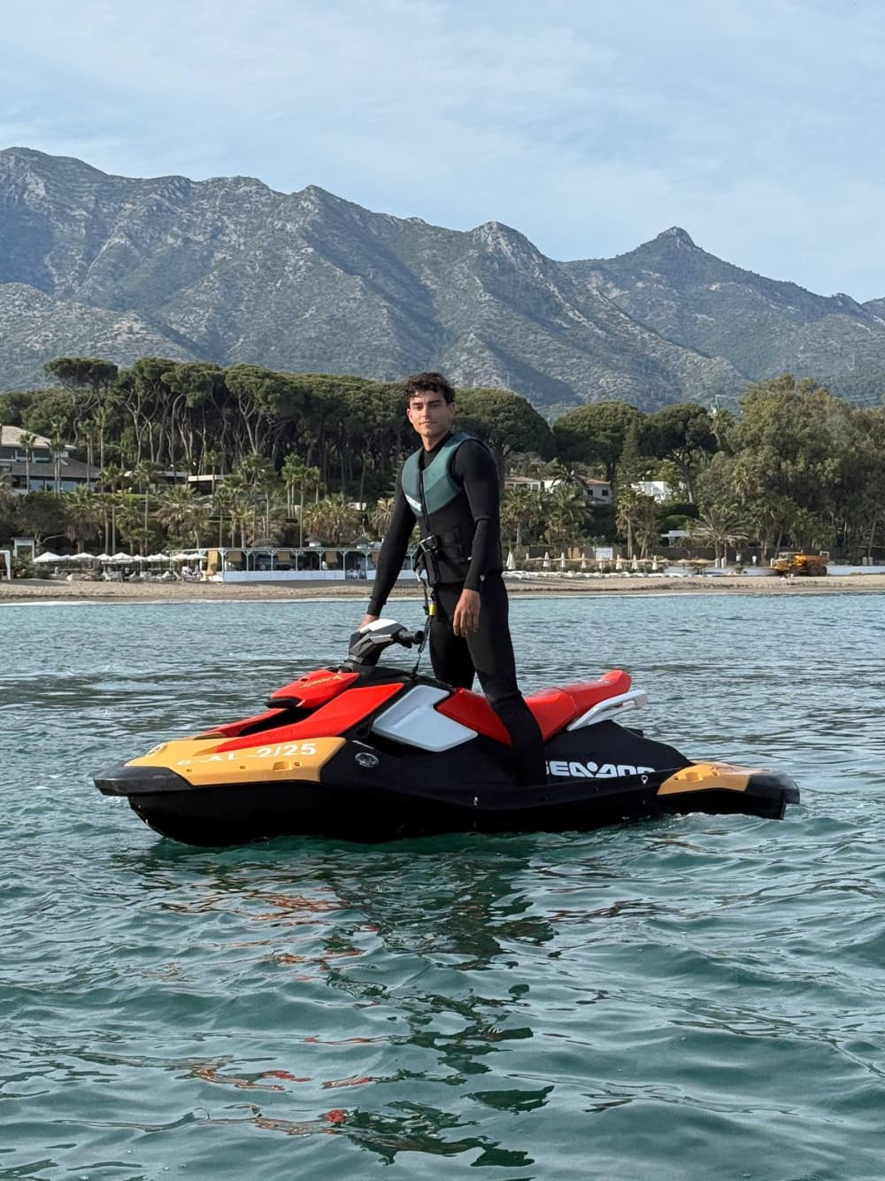 6-hour cruise on a 20-meter yacht