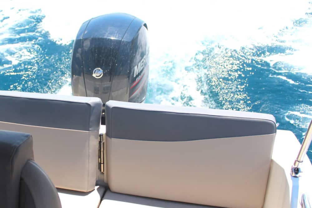 Discover Vinišće on a motorboat for 9h