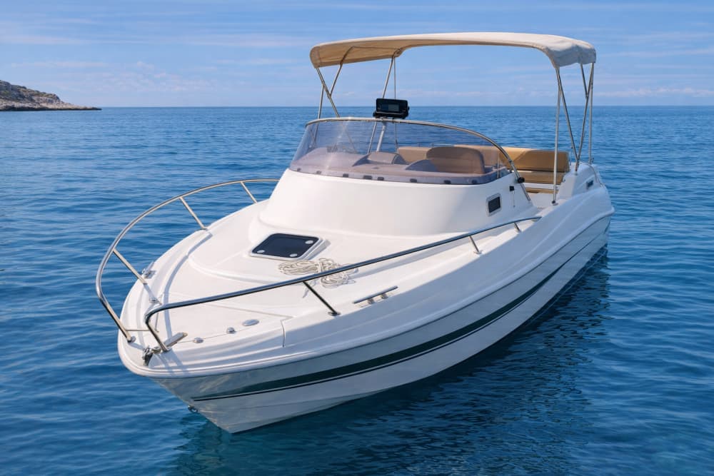 B2 MARINE CAP FERRET 552 CABIN CRUISER 2012