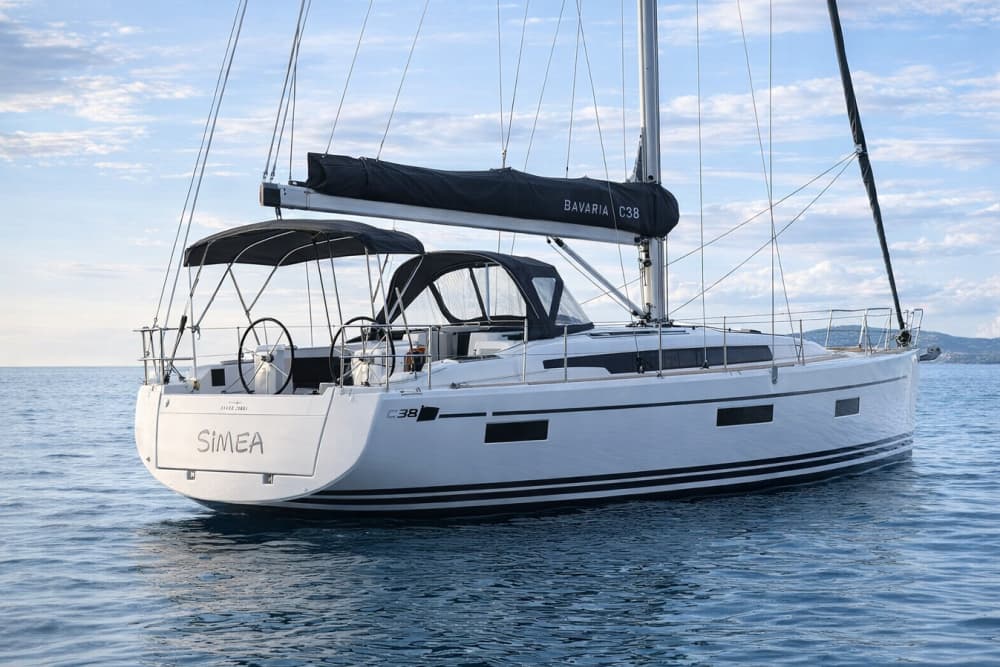 BAVARIA C38