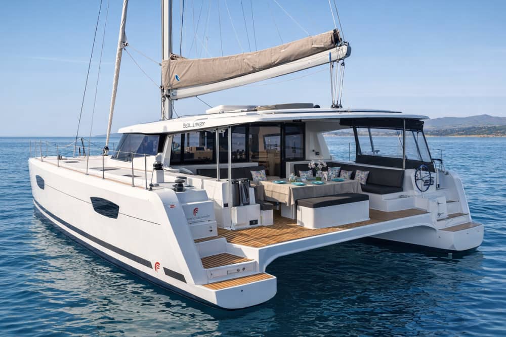 Hyra båt Katamaran Fountaine Pajot Astréa 42 Olbia