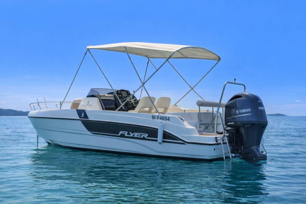 Location Bateau à moteur Beneteau Flyer 6.6 Sundeck Hyères