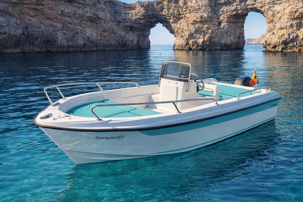 Barca senza patente a noleggio - Cala Forcat