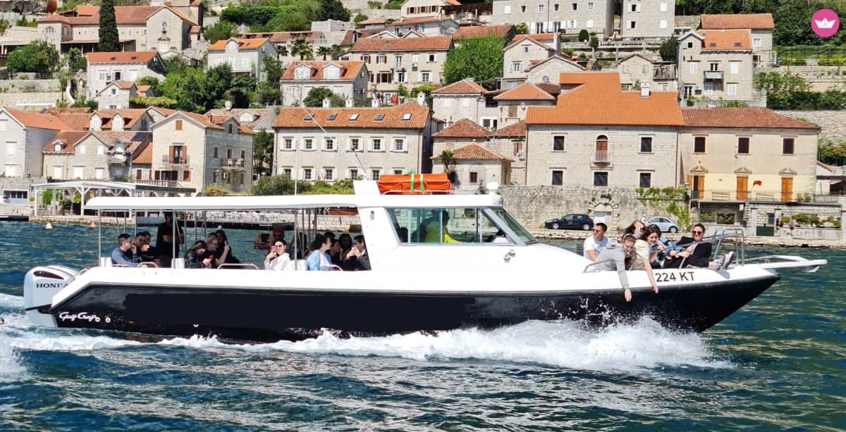 Beleef Kotor als nooit tevoren vanaf een motorboot.