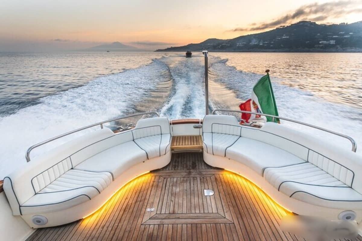 Entdecken Sie Ischia und Procida: Eine Kreuzfahrt ab Positano