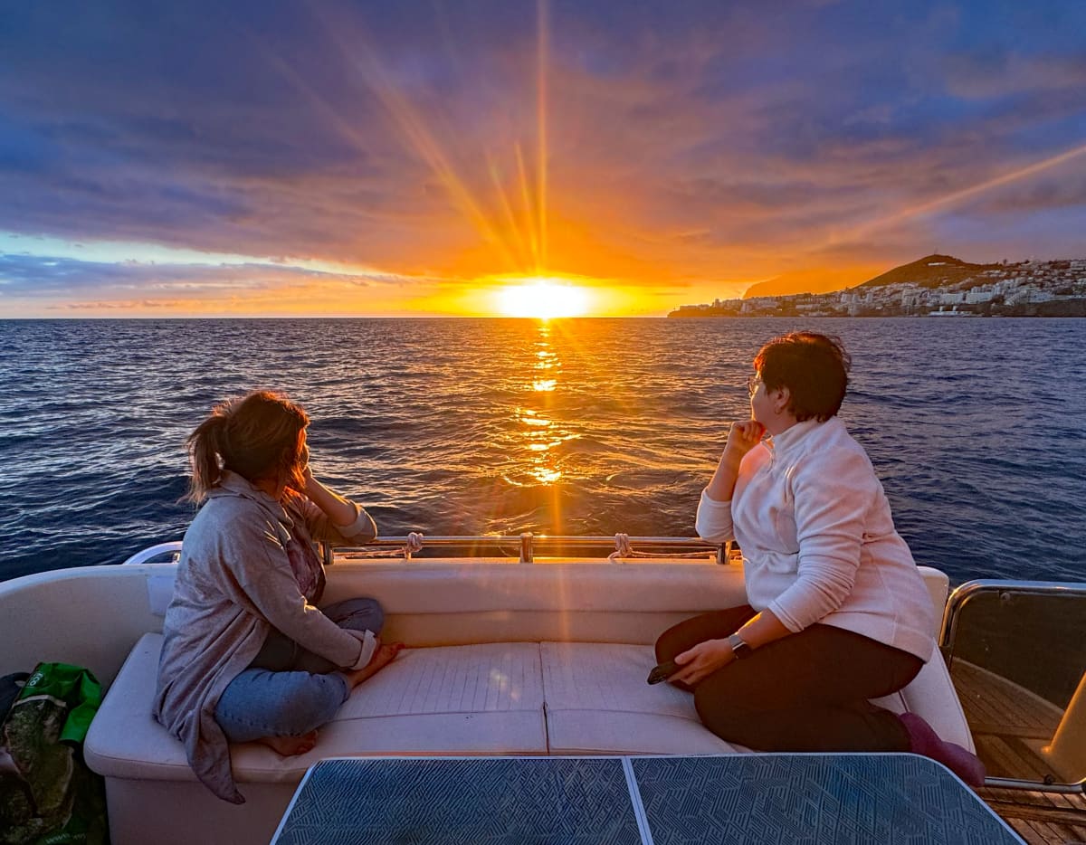 Sunset on the Ocean – Private Yacht Experience