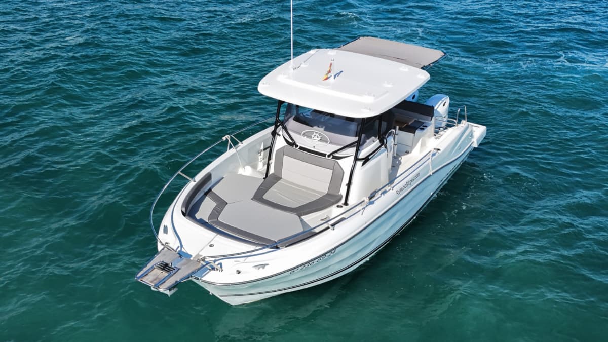 4 uur om Sitges te verkennen per motorboot.