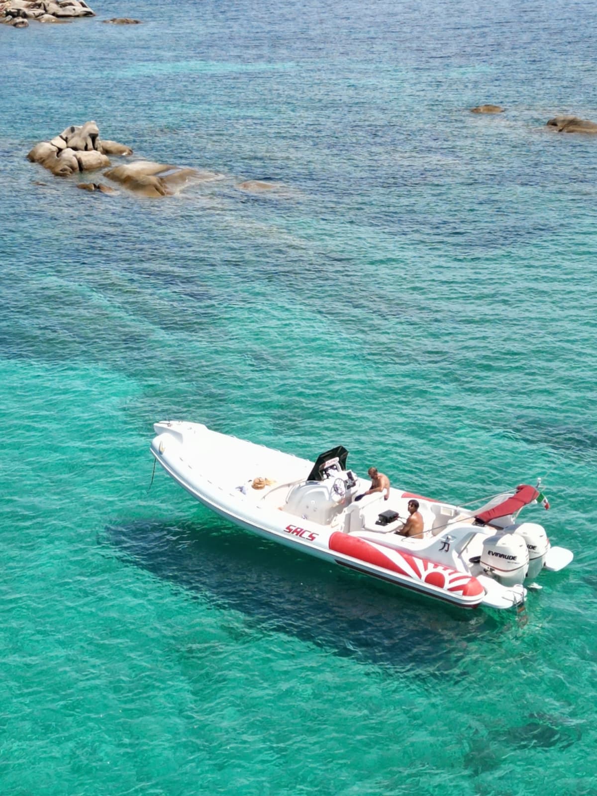 Exclusive Excursion between the Islands