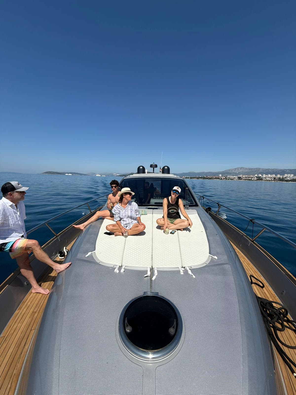 Fuga privata sul Corno d'Oro da Spalato con Pearl Sea 56