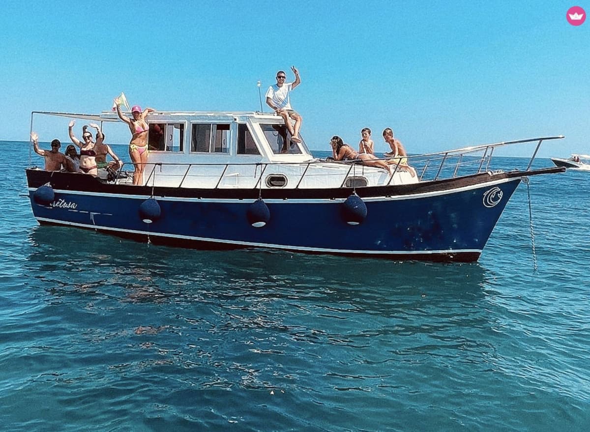 Full-Day Private Boat Tour of Syracuse