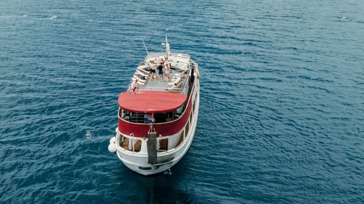 Scopri la Dalmazia a bordo di un motoscafo per 4 ore