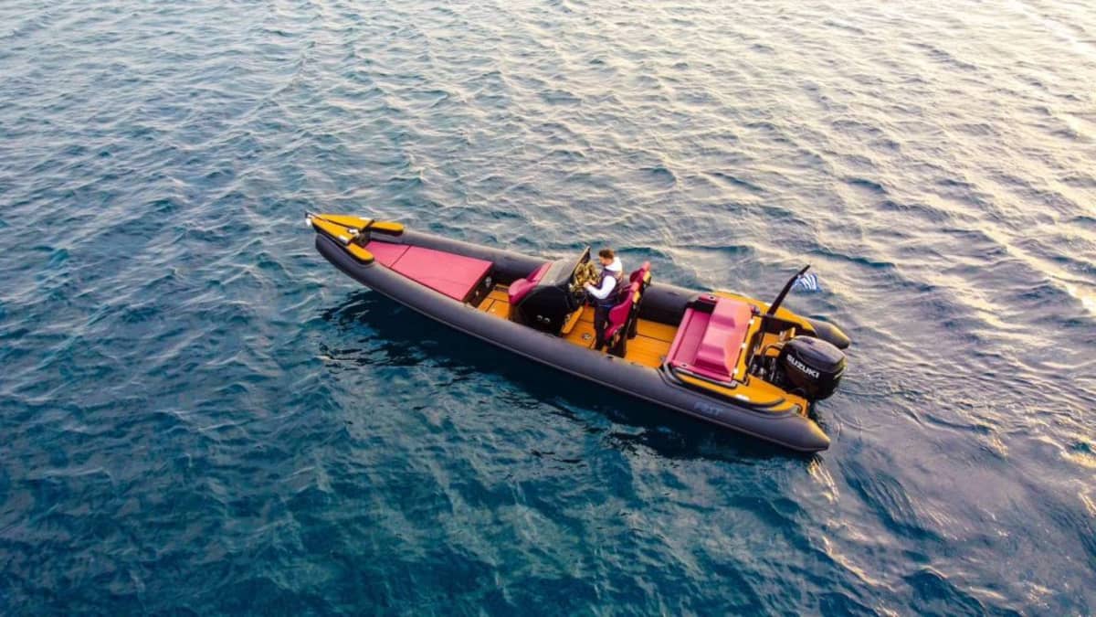 Cómodo servicio de transporte en barco de 20 minutos desde/hacia Feidou