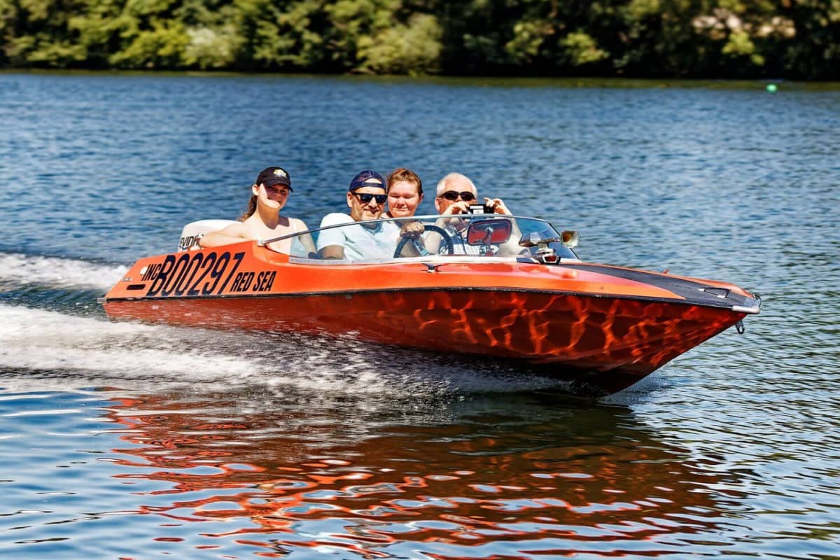 Namur Sans Amarres / Formule VAUBAN : grand tour de Namur en speedboat vintage (+-2h)