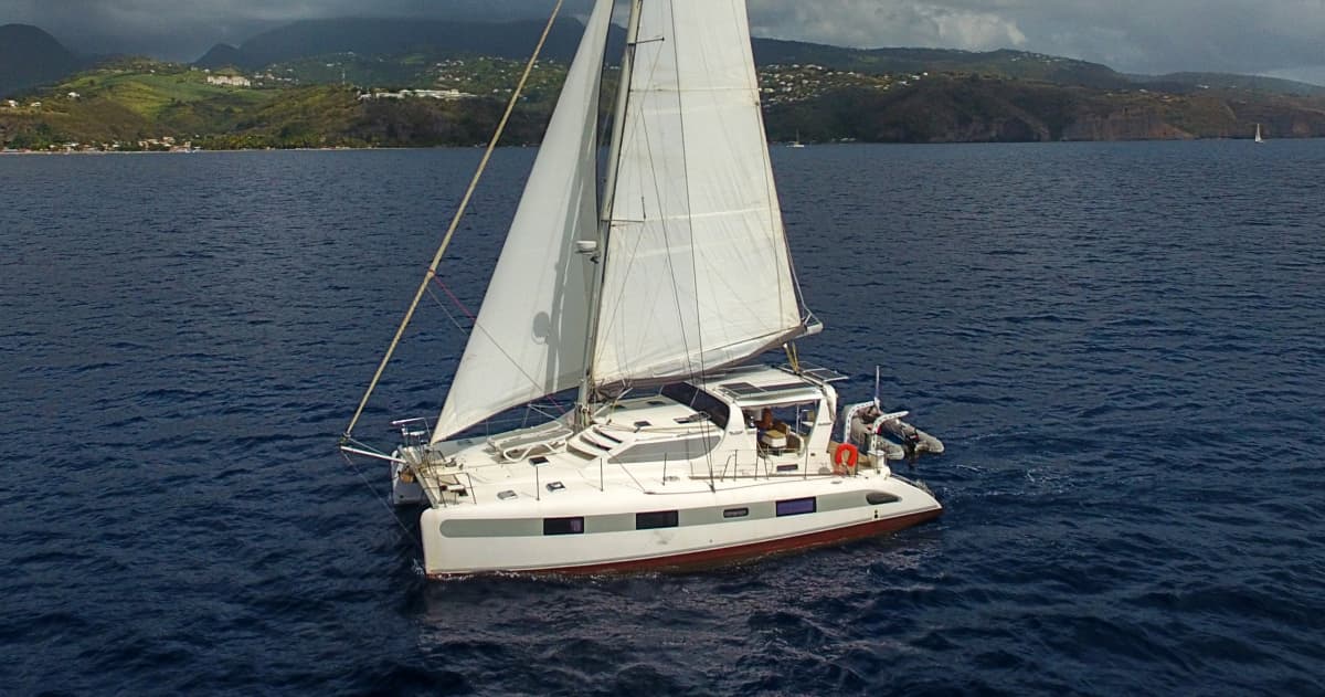 Day trips aboard a catamaran