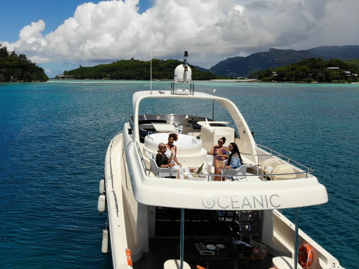 Yacht Tour to Baie Ternay Marine Park