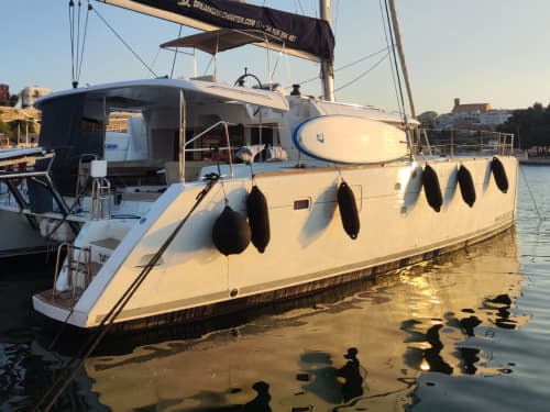 Découvrez l'île de Minorque en catamaran