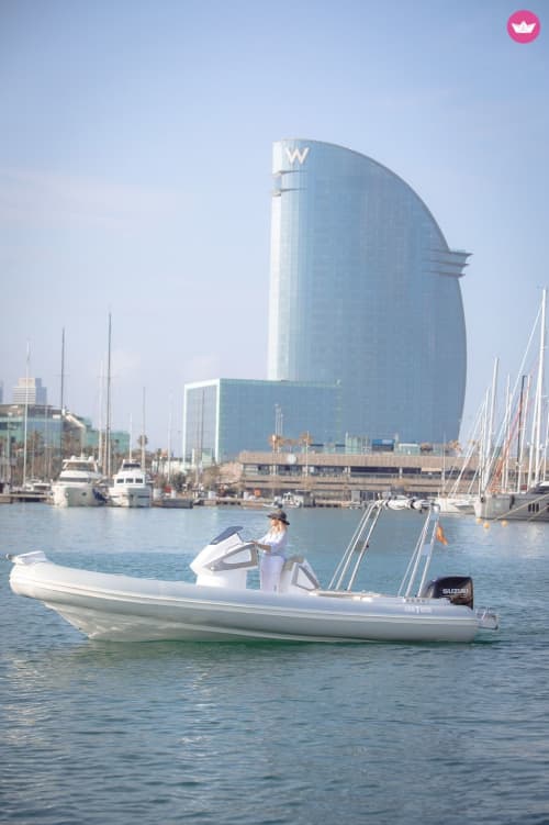 Excursion d'une journée en semi-rigide à Barcelone - 8h