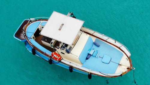Private Bootstour rund um Gozo mit einem Motorboot