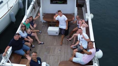 Ein Tag in Forio mit einem Motorboot