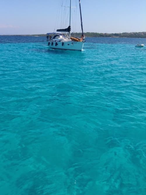 Discover Pegli on a sailboat for a whole day