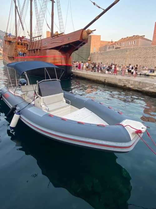 Adriatic Explorer – Full-Day RIB Tour from Hvar