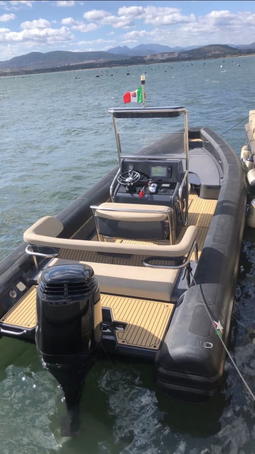 Private Motorbootfahrt um Orosei