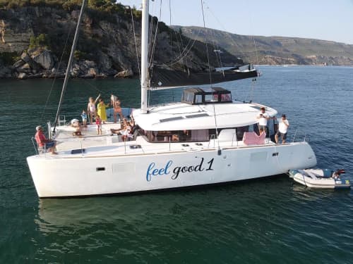 Cruzeiro de catamarã premium em Lisboa