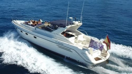 Een privé-motorboot voor een dag rond Maspalomas.