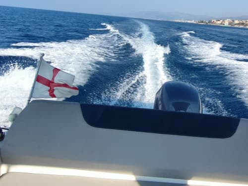 Private Bootstour rund um Genua mit einem Motorboot
