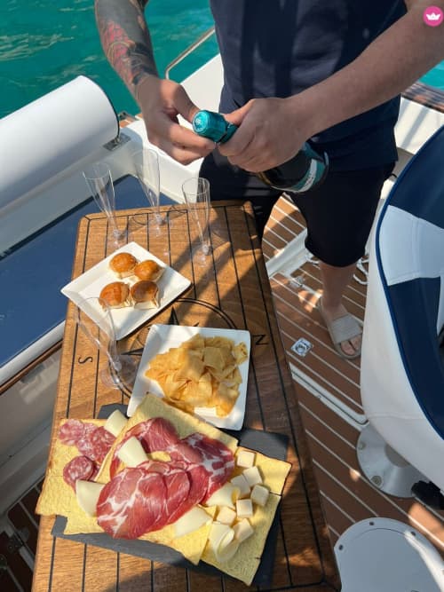 Cagliari Sunset & Sips: Devil's Saddle Twilight Cruise