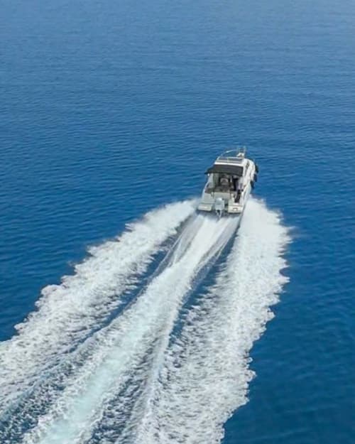 Eilandhoppen: een dagvullend bootavontuur van Split naar Brač, Hvar en de Pakleni-eilanden
