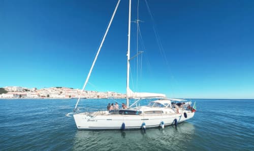 WOOMOON | SLOW
Sail Through Lisbon’s Most Iconic Views
