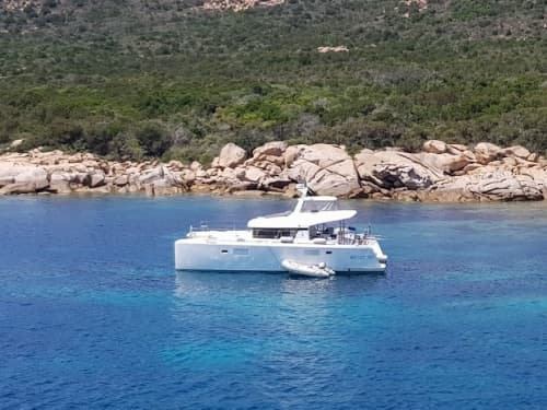 PRIVATE CATAMARAN EXPERIENCE FROM ANTIBE