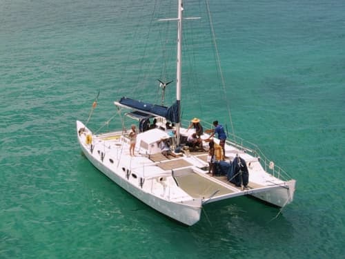 Excursion privée de 9 heures en voilier à Port-Louis