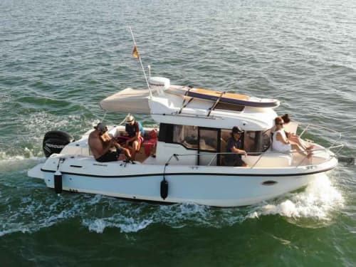 Excursión en barco de 2 horas en El Puerto de Santa María para disfrutar del sol y el mar.