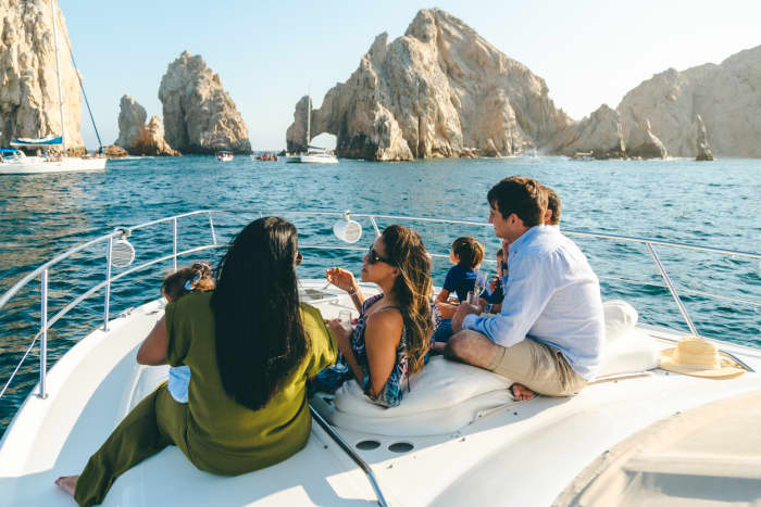 Luksus odsłonięty: rejs jachtem VIP w Cabo San Lucas