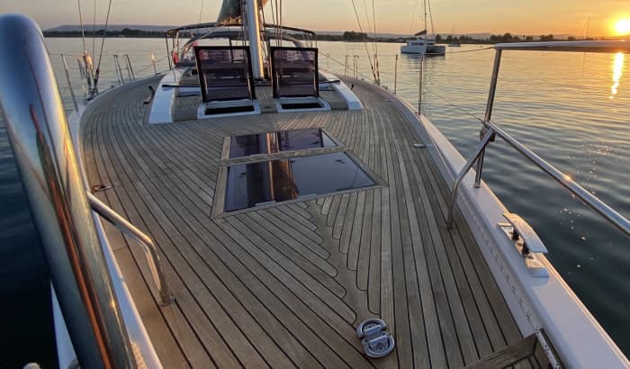 Ontdek de Eolische Eilanden in één dag: het ware Dolce Vita op een zeilboot.