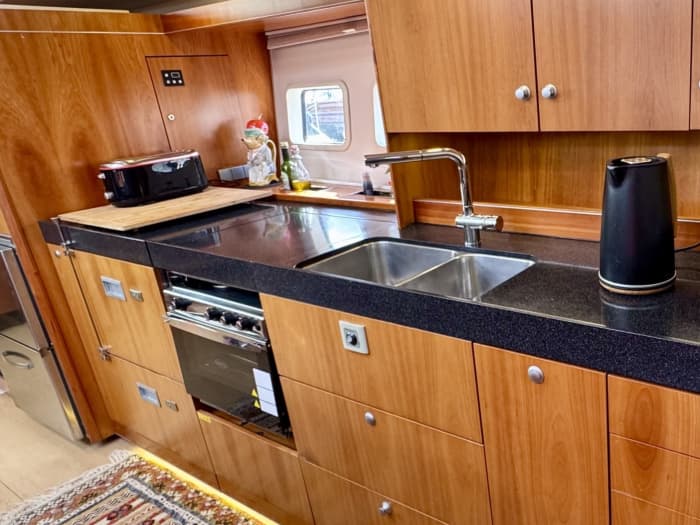 Ontdek de Eolische Eilanden in één dag: het ware Dolce Vita op een zeilboot.