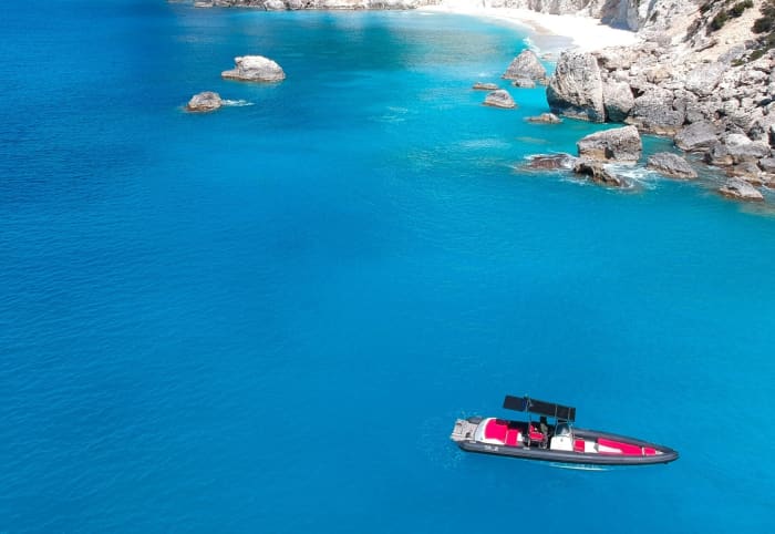 White, blue, and divine: A full day on a motorboat