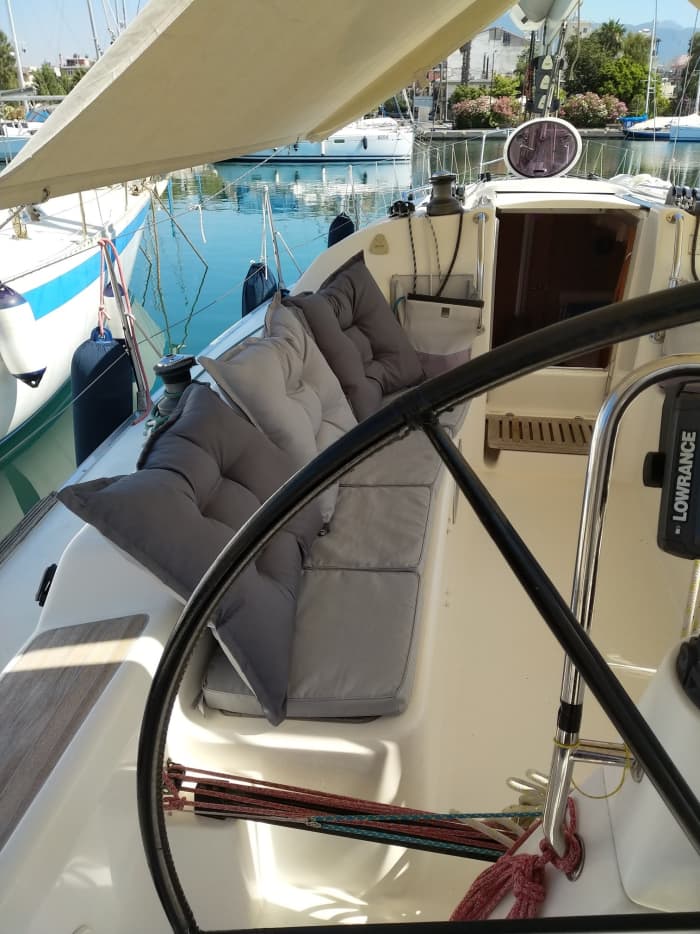 Sail with the Gods: One day to discover Kalamata on a sail yacht