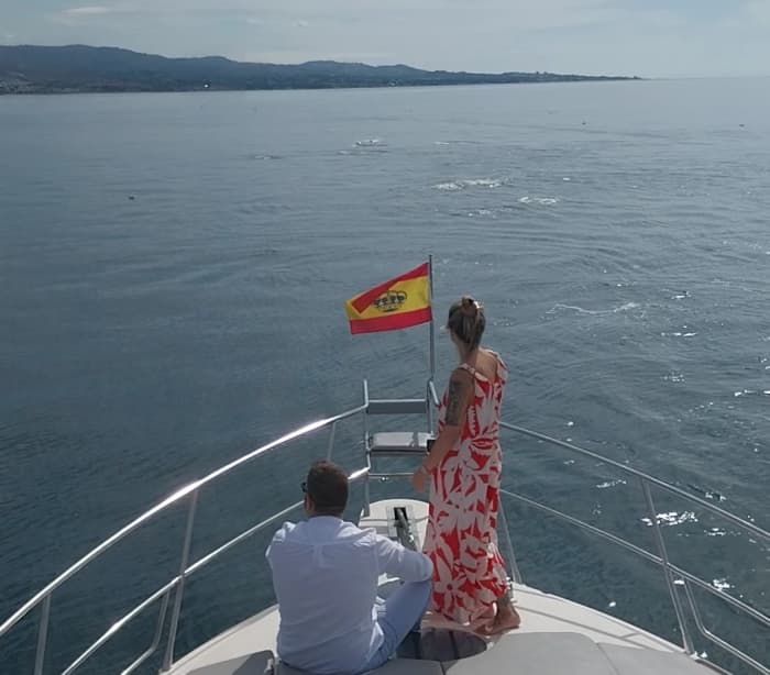 Relaxing Cruise on a Luxury Yacht