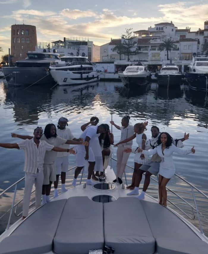 Full Day Cruise: Yacht Adventure