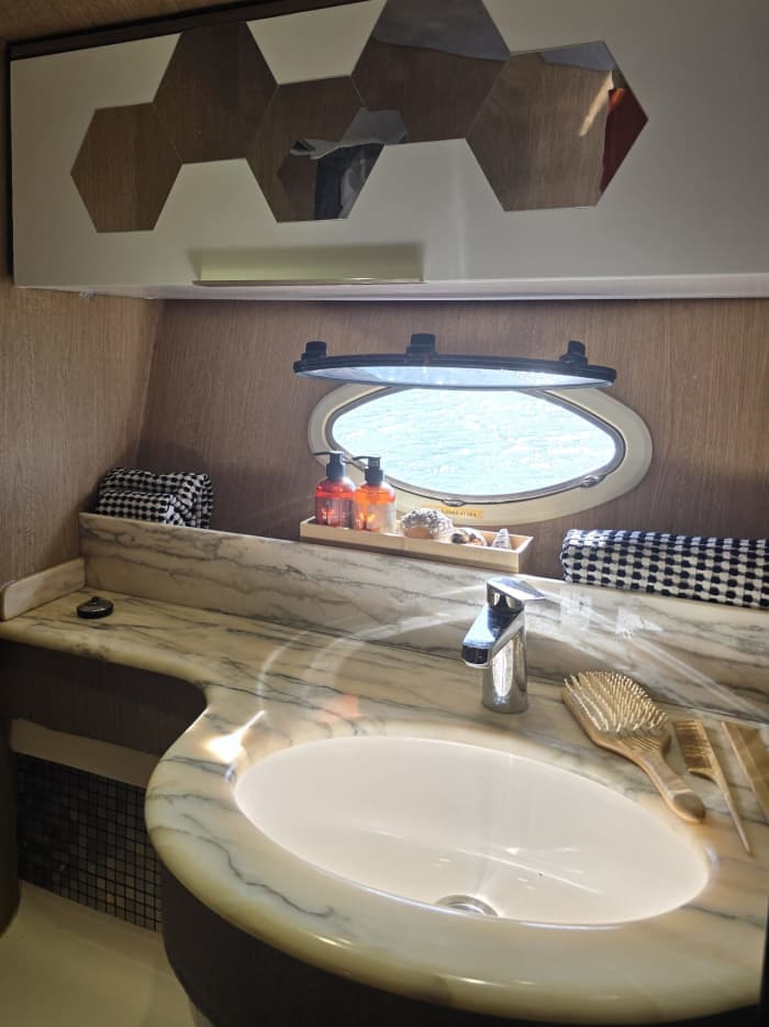 Relaxing Cruise on a Luxury Yacht