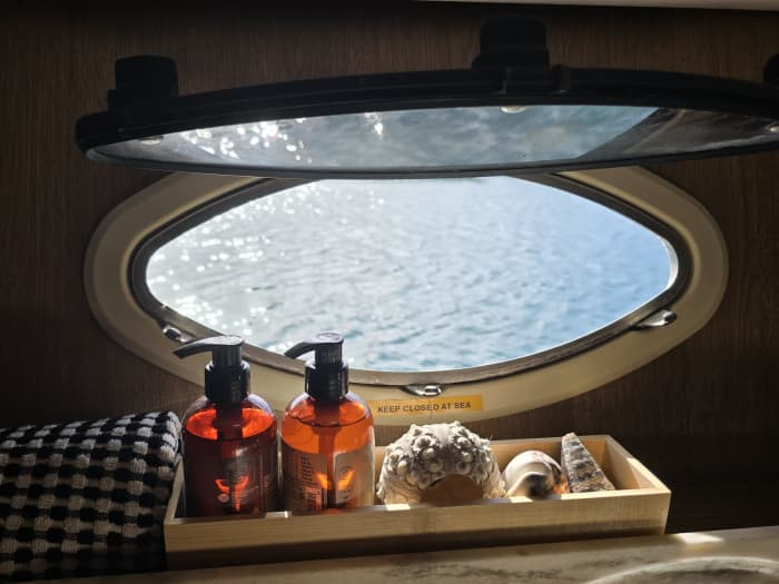 Full Day Cruise: Yacht Adventure